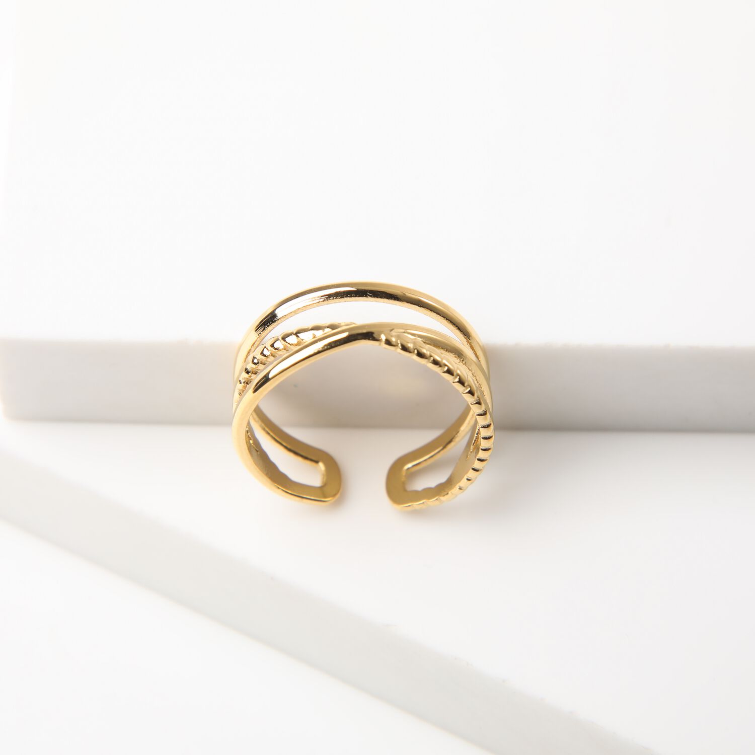 Anillo 19v69 Dorado Mujer Str402 image number 1.0