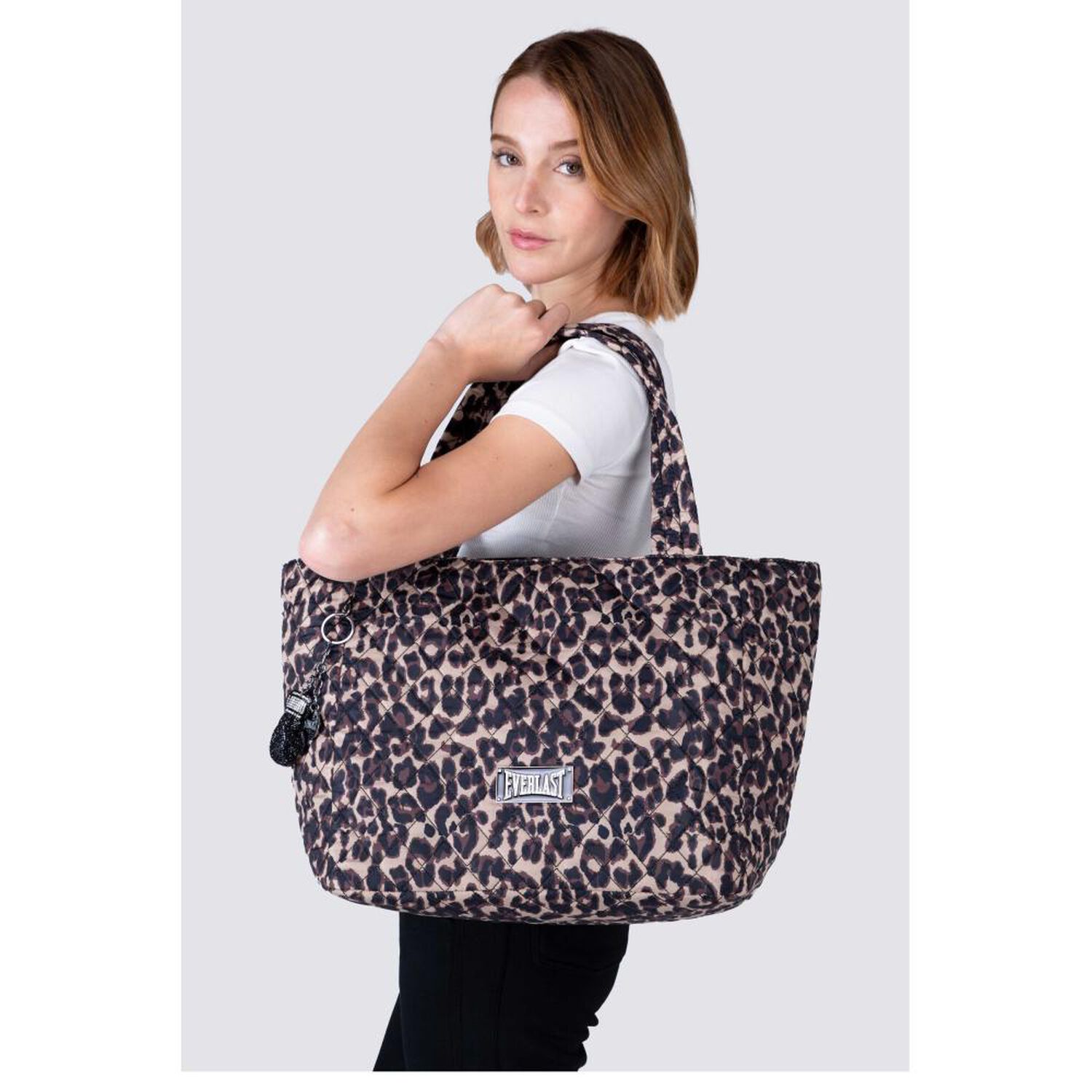 Bolso Tote Quilted Cosmic Negro Everlast image number 3.0