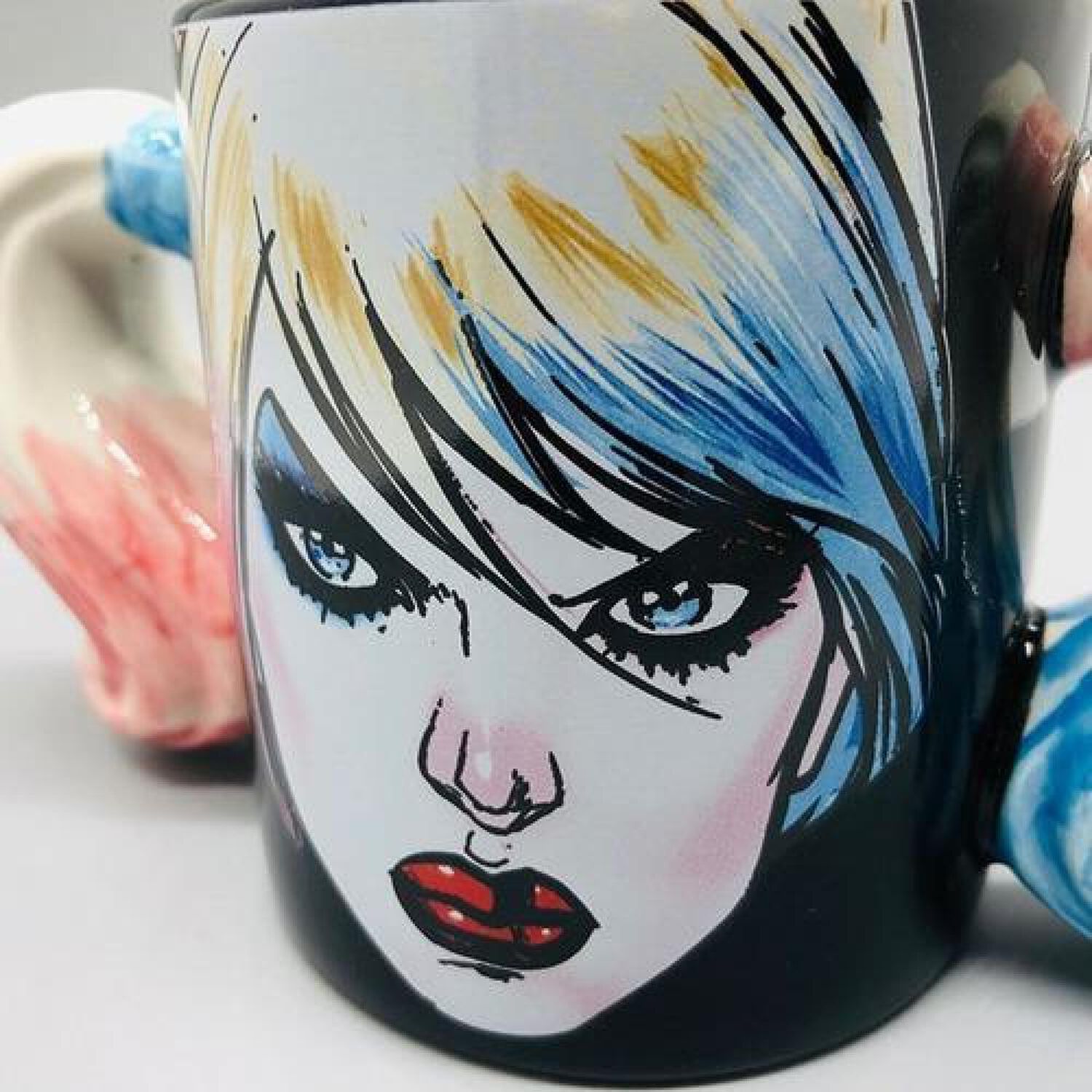 Taz&oacute;n 3d Ceramica Rostro Harley Quinn image number 3.0