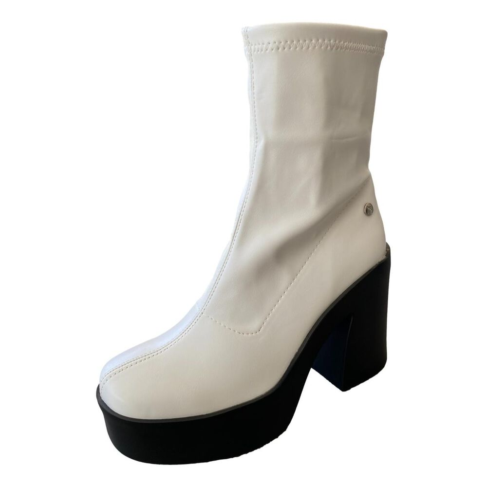 Bota Moda 2401 Blanco image number 1.0