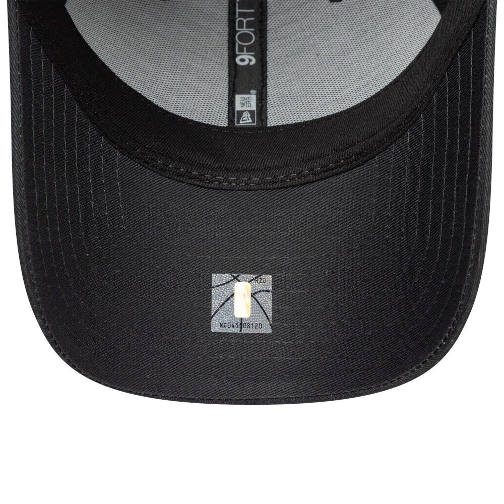 Gorra 9forty Nba Chicago Bulls Metallic Gris image number 4.0