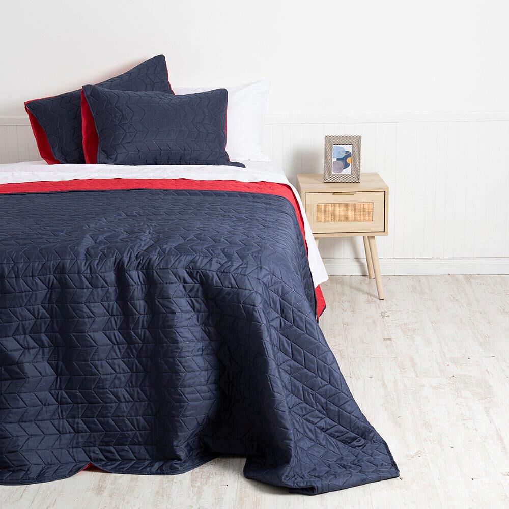 Cubrecama Quilt Liso 2 Plazas Marengo - Rojo image number 0.0