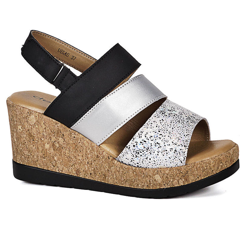 Sandalia Cuero Dava Negro image number 0.0