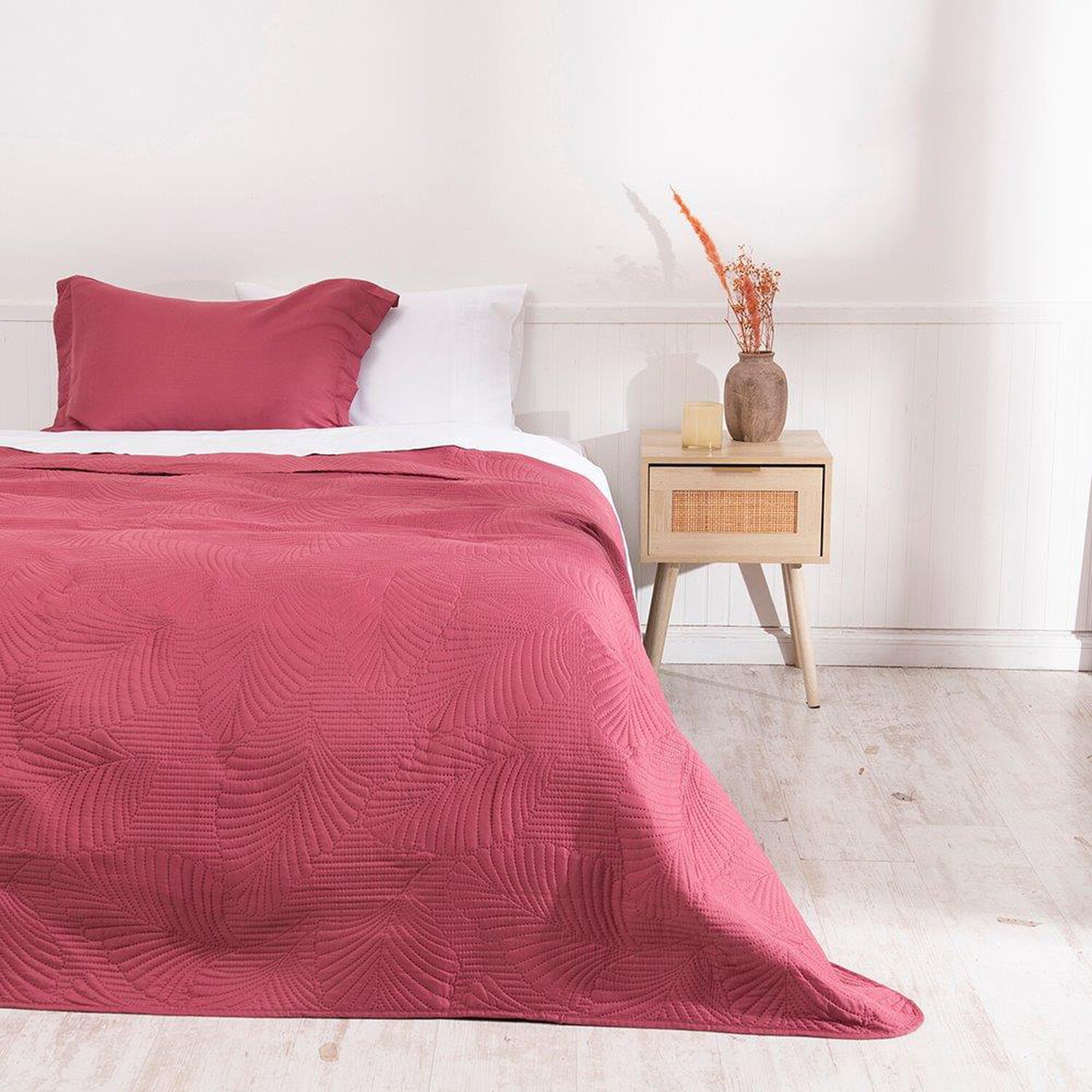 Quilt Cordoba Lisa Mashini 1.5 P Burdeo image number 0.0