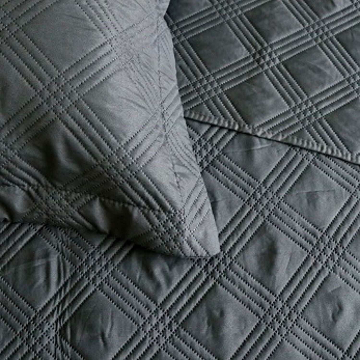 Quilt Andes Liso / 2 Plazas image number 1.0