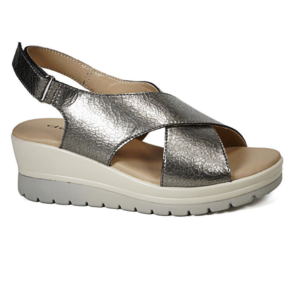 Sandalia Cuero Ebere Plateado image number 0.0