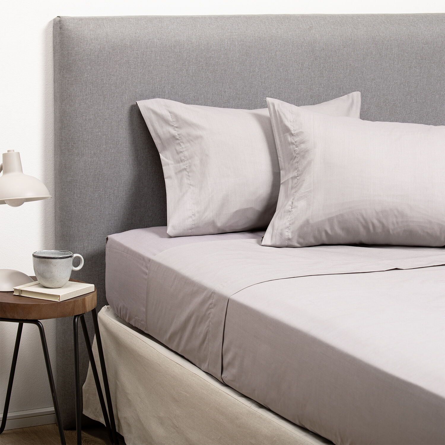 Pack 2 Sabanas Unicolor Arthome Gris + Beige King 144 Hilos image number 2.0