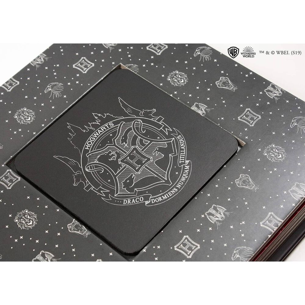 Harry Potter Hogwarts Coaster Book image number 2.0
