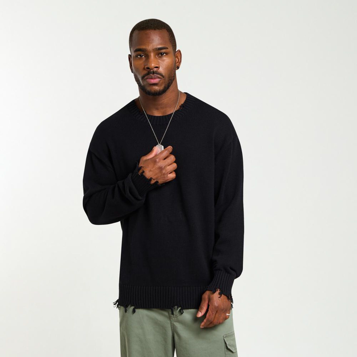 Sweater Liso Con Roturas Slim Manga Larga Cuello Redondo Hombre Rolly Go image number 0.0