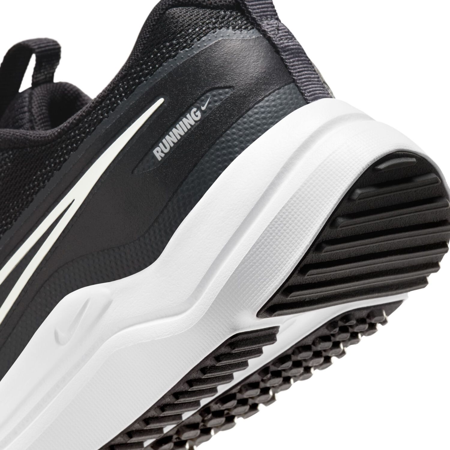 Zapatilla Nike Cosmic Runner Hombre Junior Negro image number 8.0