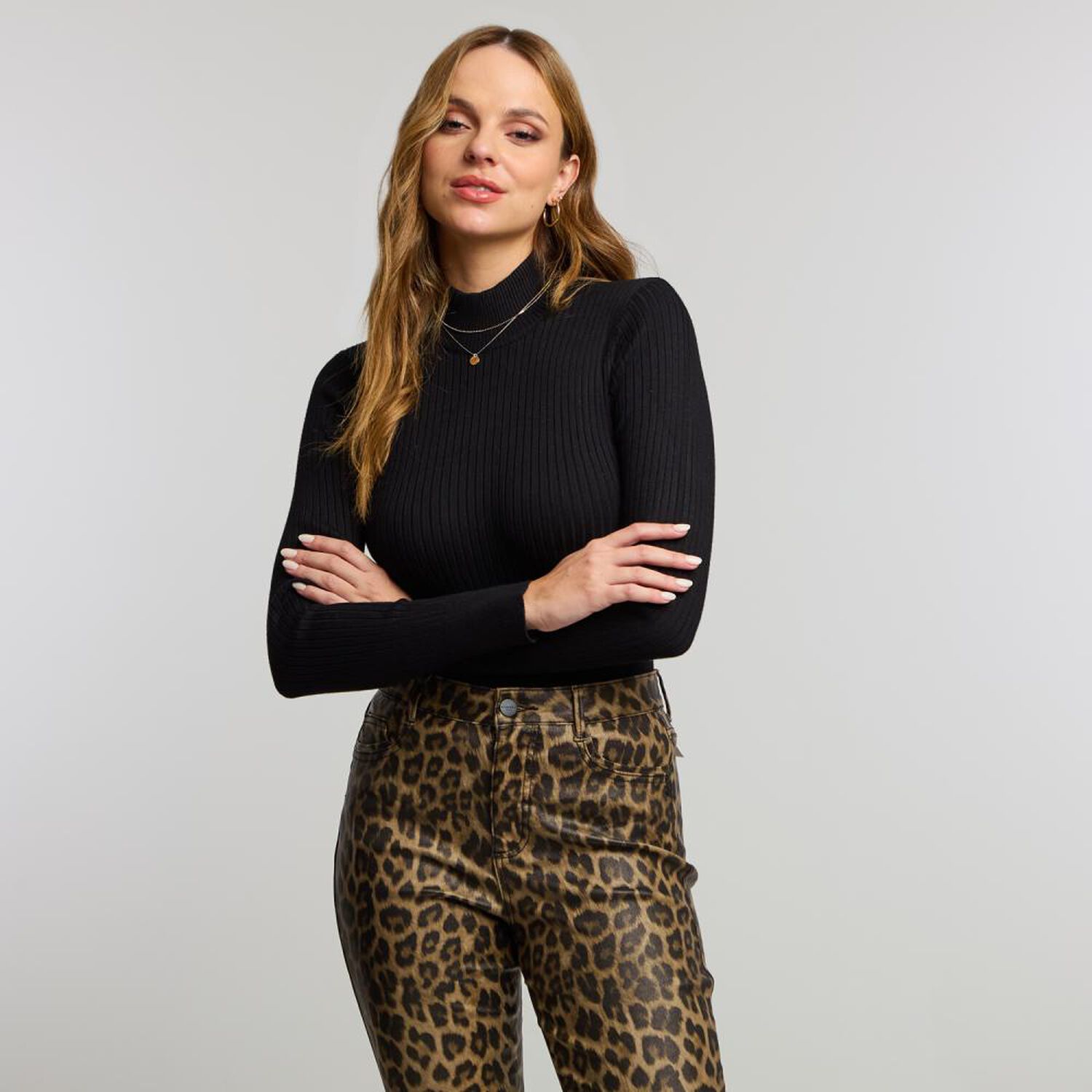 Sweater B&aacute;sico Acanalado Cuello Alto Mujer Kimera image number 0.0