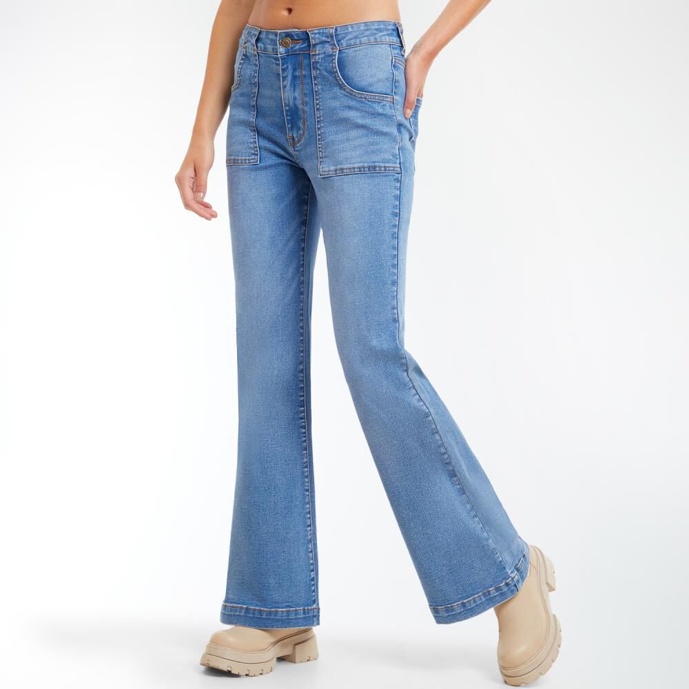 Jeans Con Bolsillos Tiro Medio Flare Mujer Freedom image number 2.0