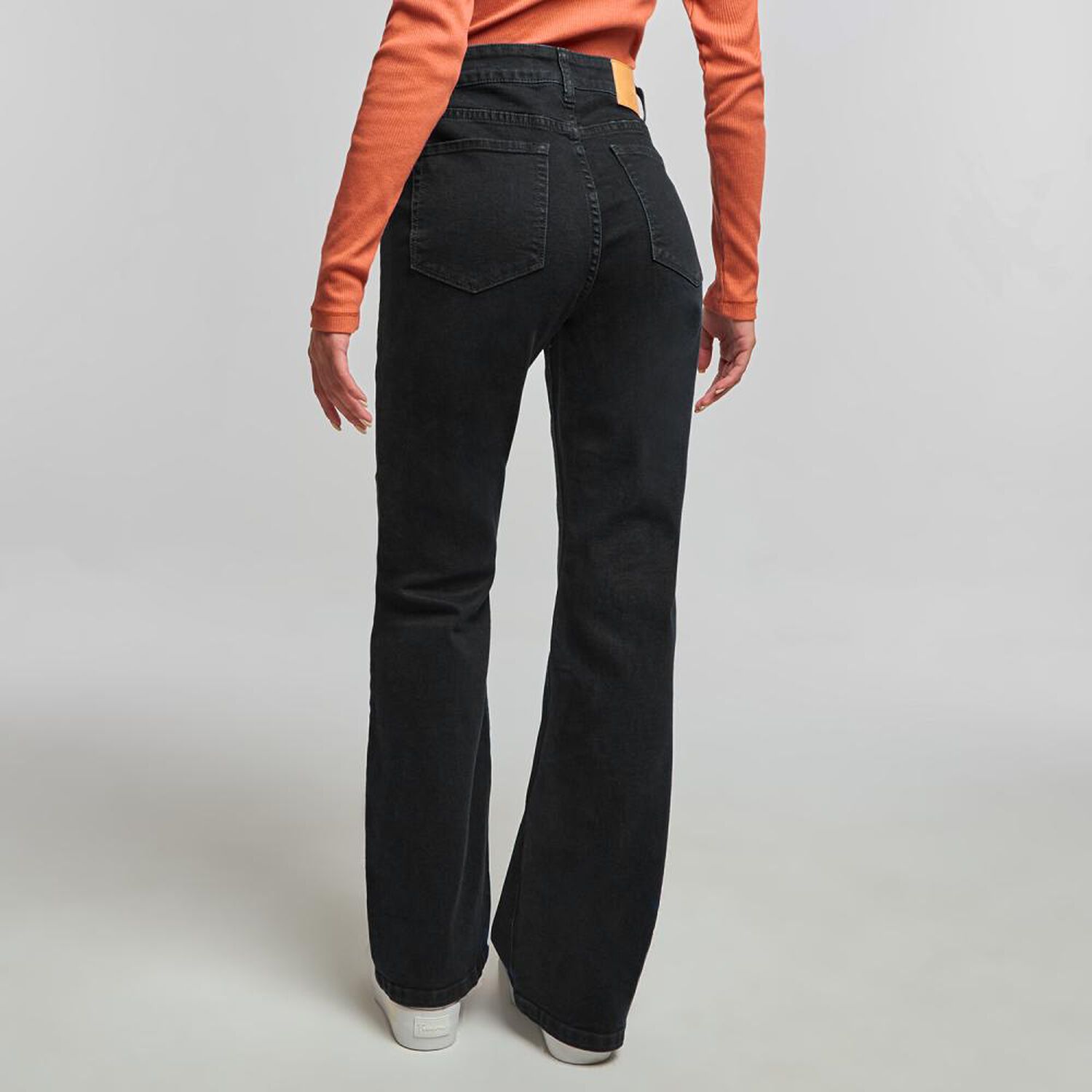 Jeans Tiro Medio Flare Mujer Freedom image number 1.0