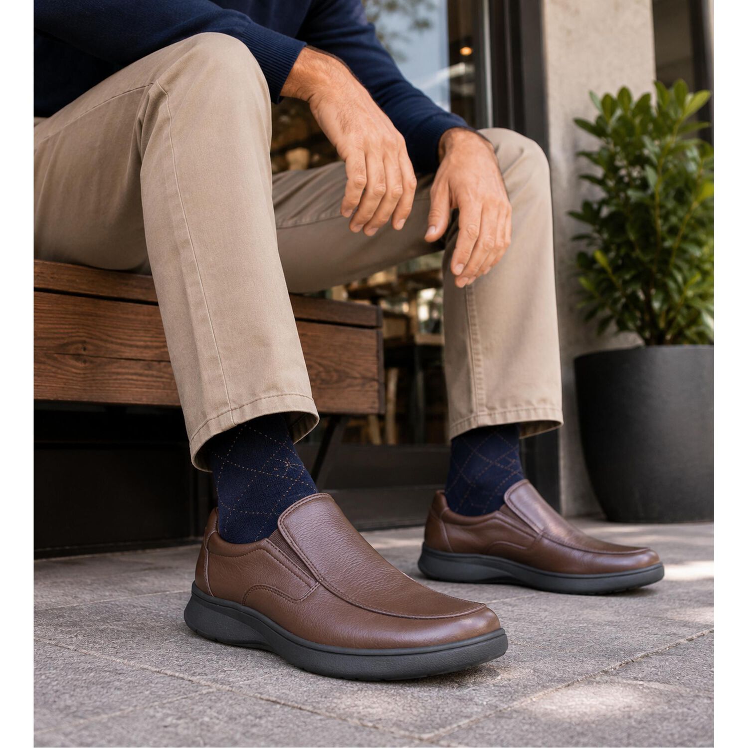 Zapato De Cuero Nardo Cafe London Adixt image number 4.0