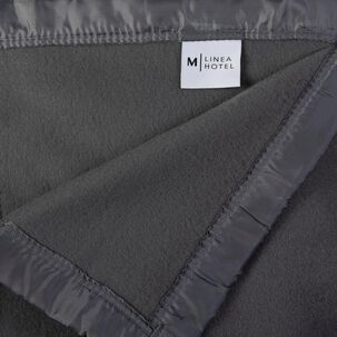 Frazada Polar Borde Satin Linea Hotel 1.5 Plaza Gris