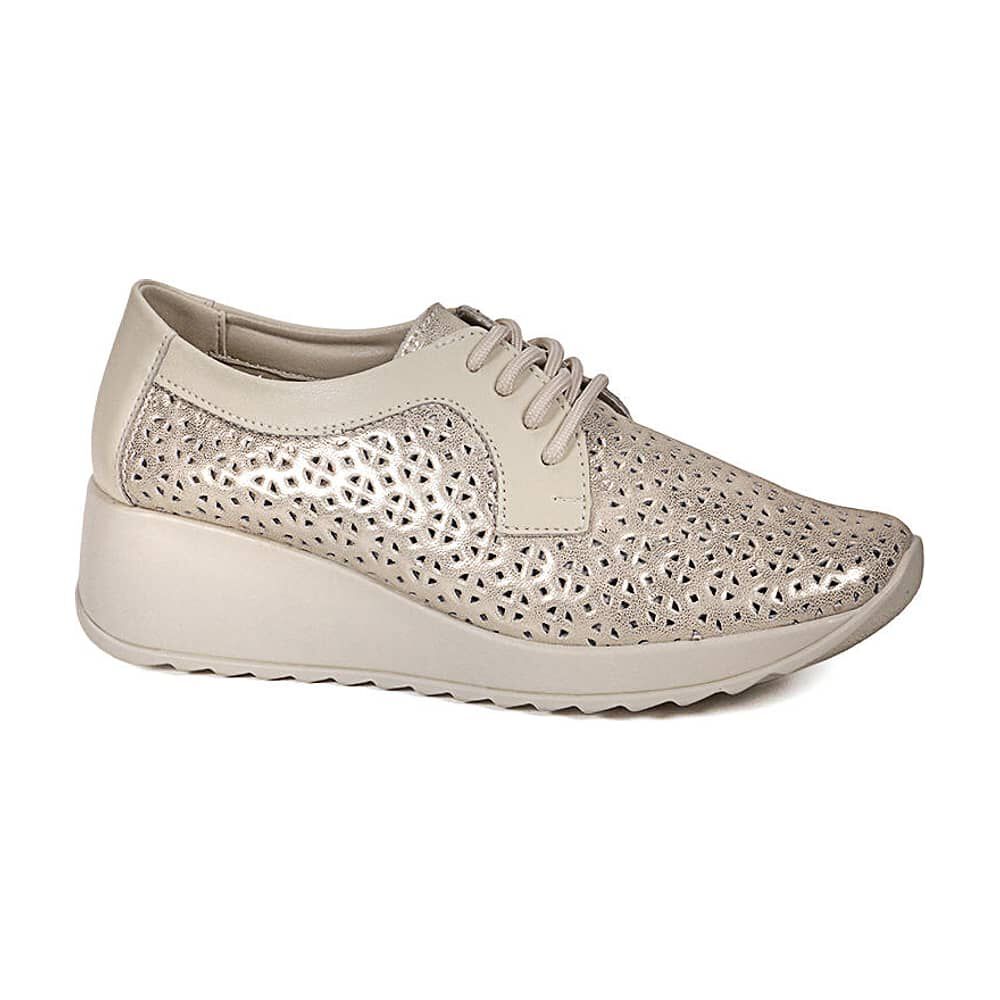 Zapatilla Cuero Geraldinas Dorado image number 1.0