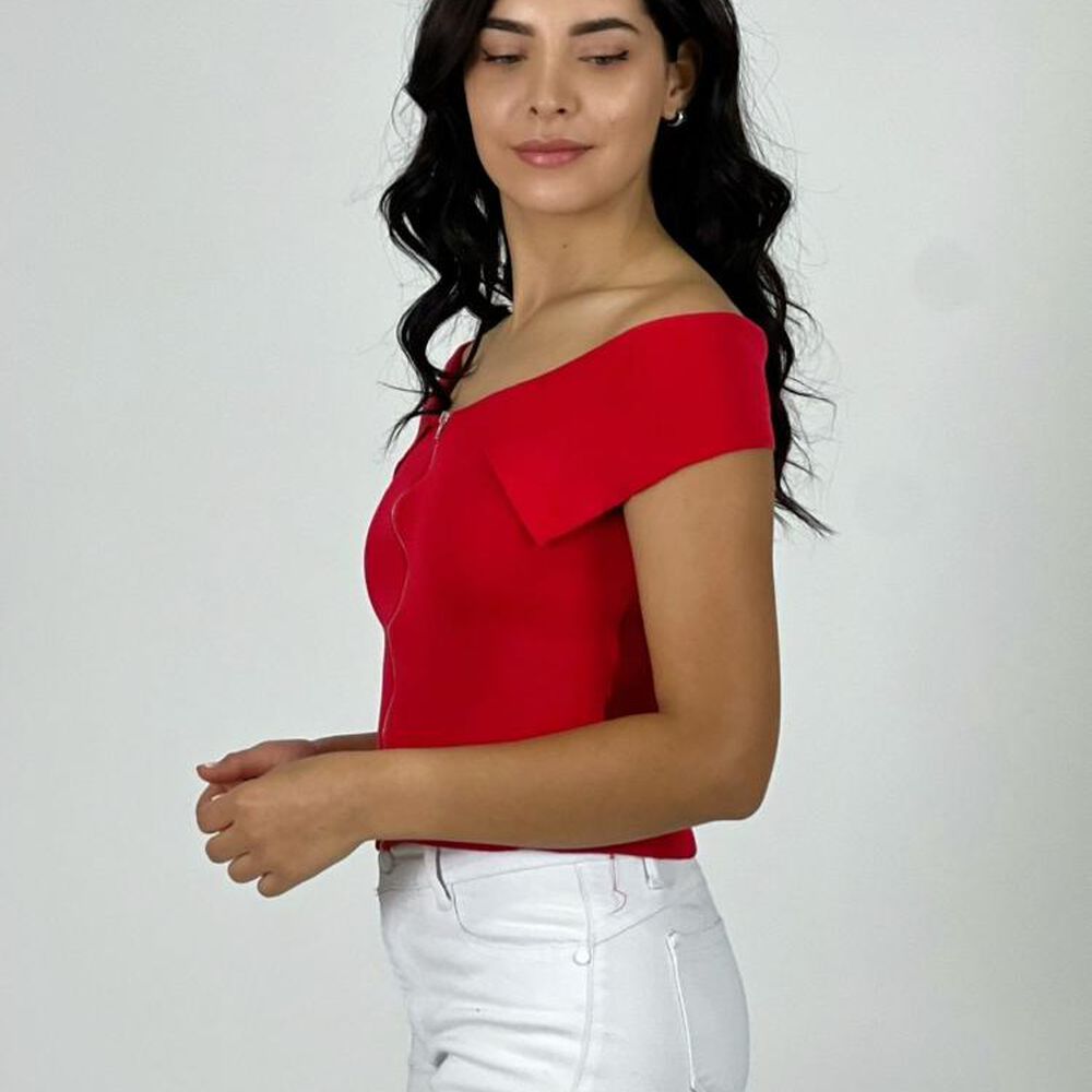 Polera Top Con Cierre image number 5.0