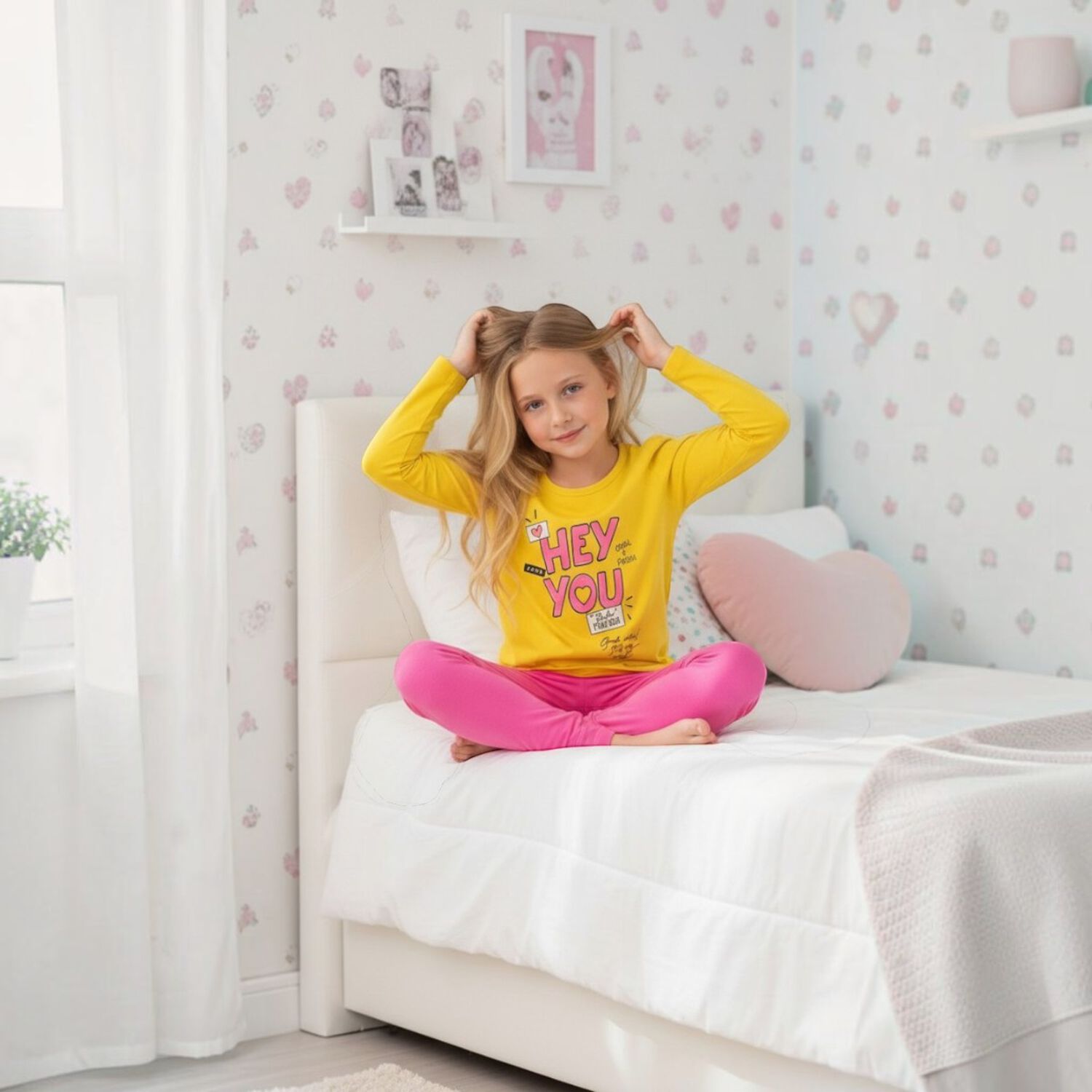Pijama Ni&ntilde;a Estampado Hey You Amarillo image number 1.0