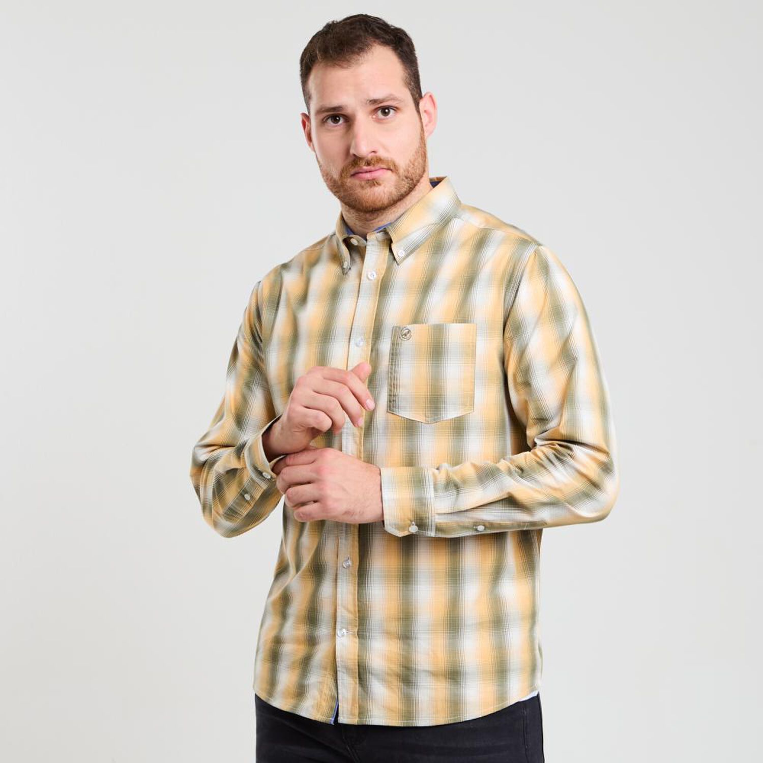 Camisa Cuadrille Regular Manga Larga Hombre Peroe image number 2.0