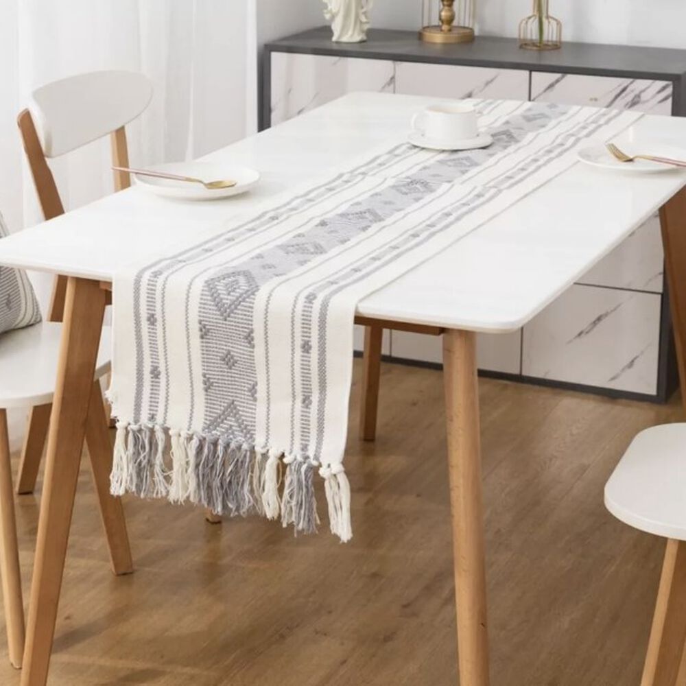 Camino De Mesa Medida 37x180cm Tejido Bordado Gris Rombo image number 0.0