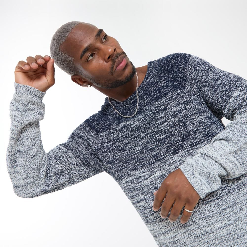 Sweater Slim Manga Larga Cuello Redondo Hombre Rolly Go image number 4.0