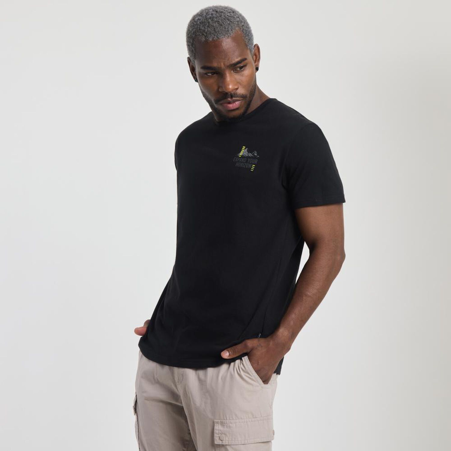 Polera Deportiva Estampada Slim Manga Corta Cuello Redondo Hombre Wetland image number 2.0