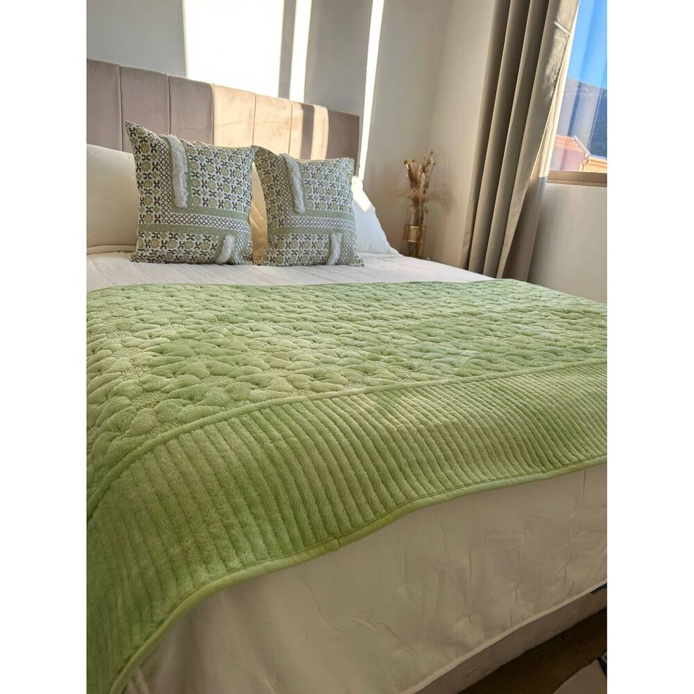 Set De Piecera De Polar Verde + 2 Fundas Kilim image number 2.0