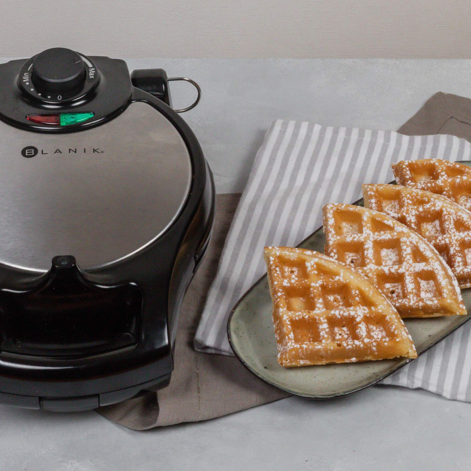 Waffle Maker image number 8.0