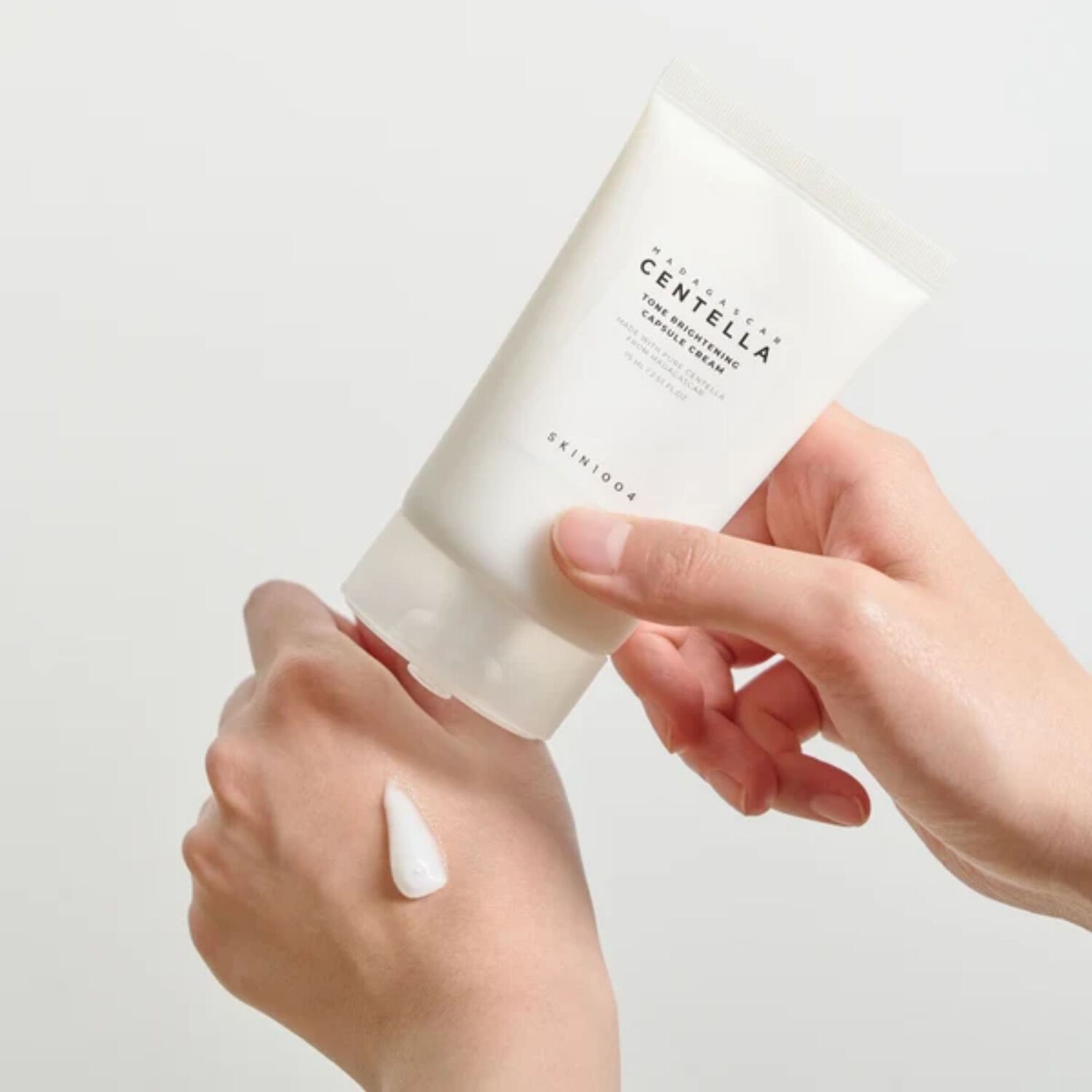 Mc Tone Brightening Cap Cream 75ml image number 1.0