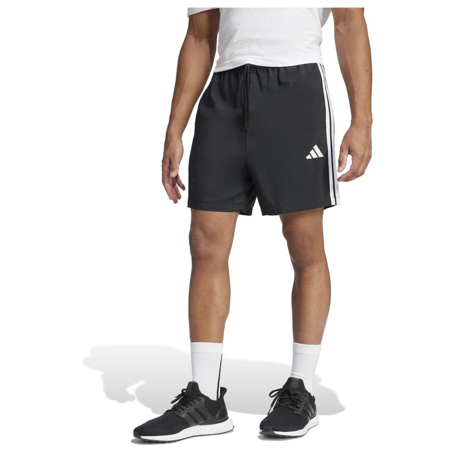 Pantal&oacute;n Corto Hombre Essential Adidas Chelsea 3 Bandas image number 2.0