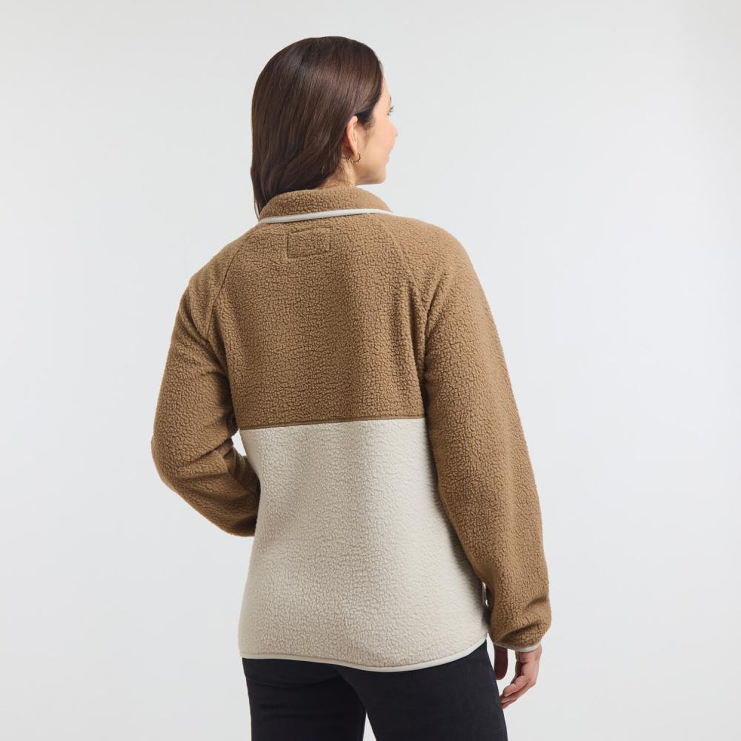 Poler&oacute;n Sherpa Regular Cuello Alto Mujer Geeps image number 3.0