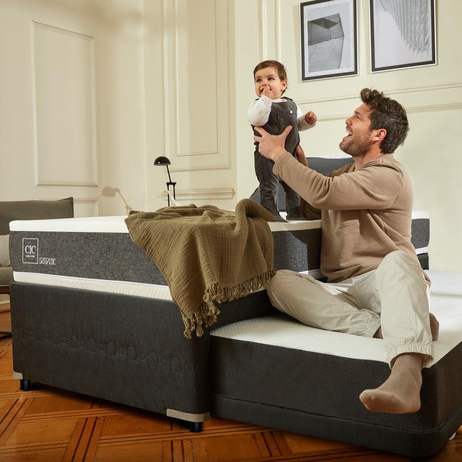 Cama Nido Cic Ortopedic / 1.5 Plazas / Base Normal + Set De Maderas image number 6.0