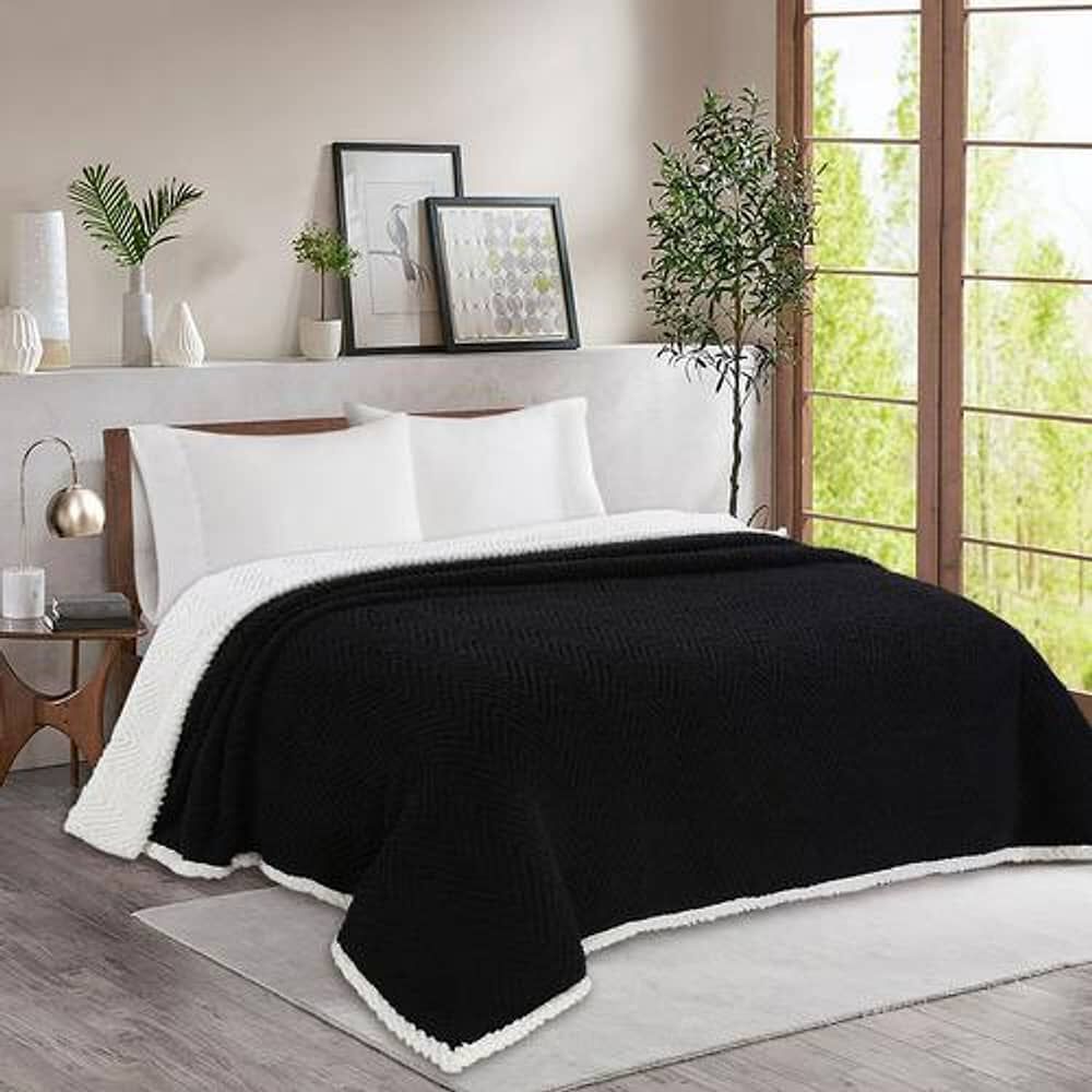 Frazada Andes Chiporro Espiga Negro 1.5 Plaza image number 0.0