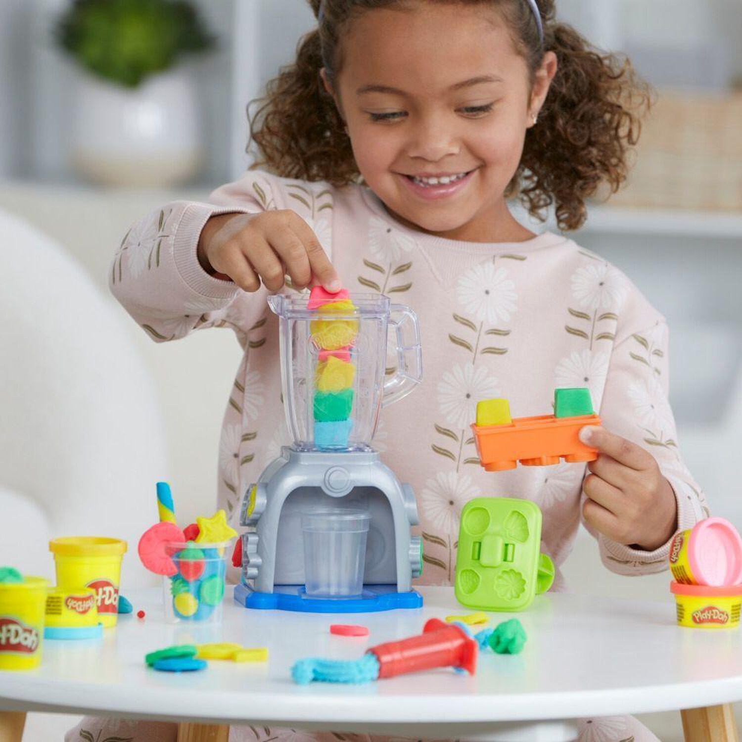 Masas Y Plastilinas Play Doh Kitchen Creations Licuadora De Batidos Coloridos image number 13.0