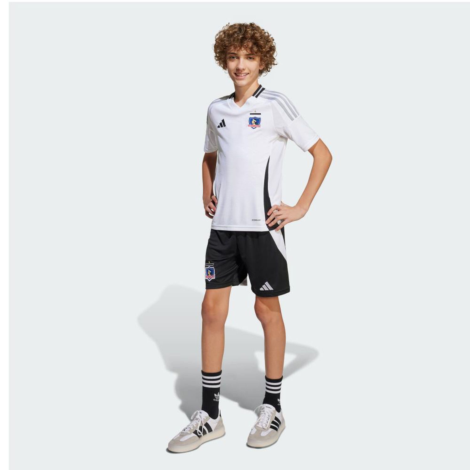 Camiseta De Futbol Ni&ntilde;os Unisex Adidas Local Colo Colo 2025 image number 1.0