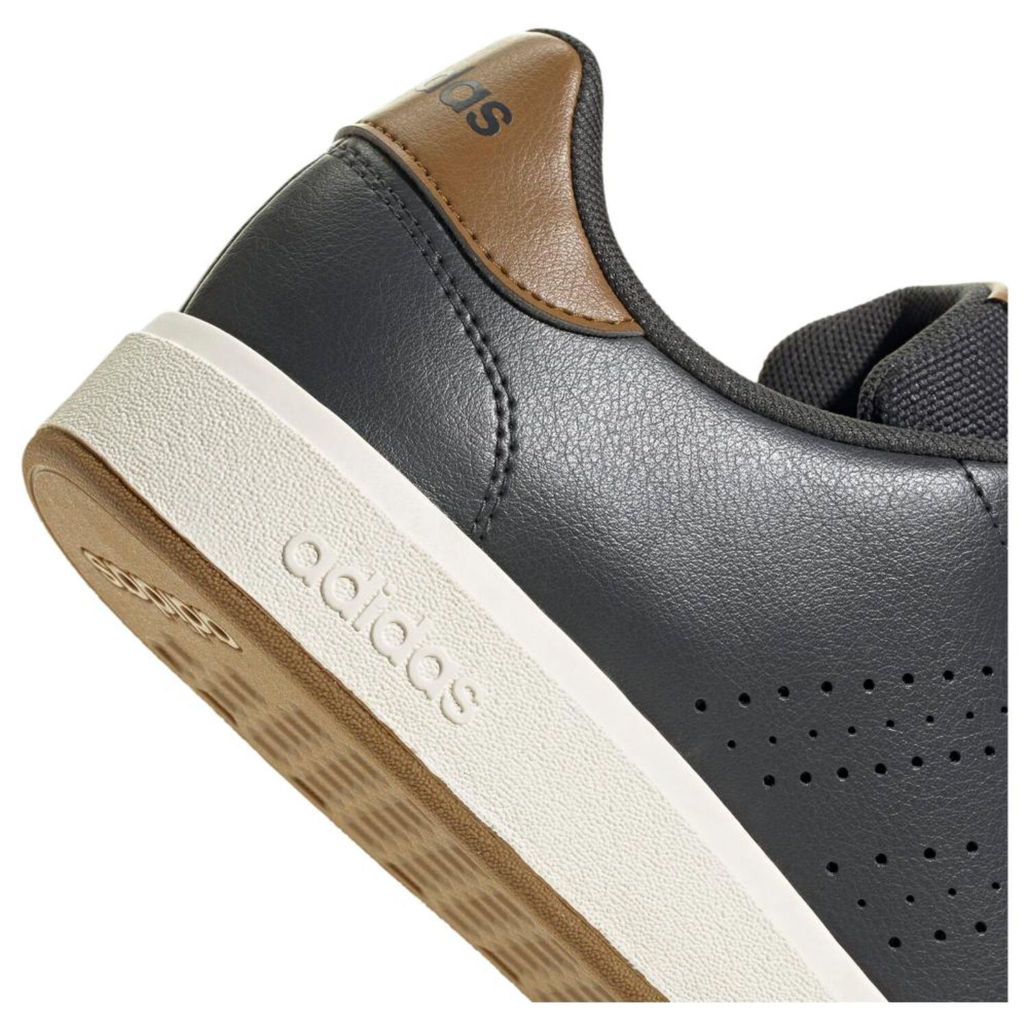 Zapatilla Urbana Hombre Adidas Advantage Base 2.0 image number 17.0