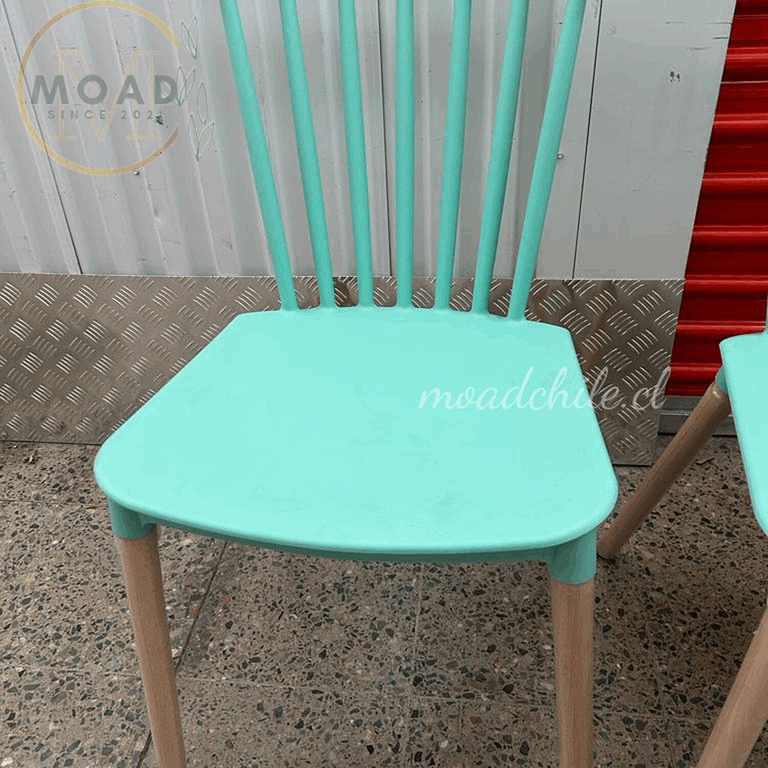 Silla Windsor De Polipropileno Con Base De Madera image number 4.0
