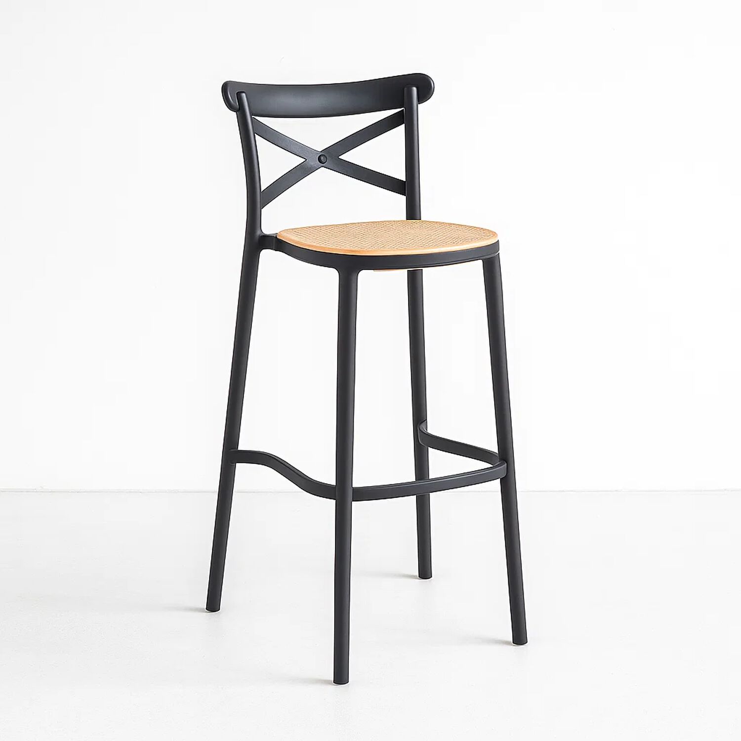 Taburete Crossback Danubio Piso De Bar O Terraza Exterior - Negro image number 0.0