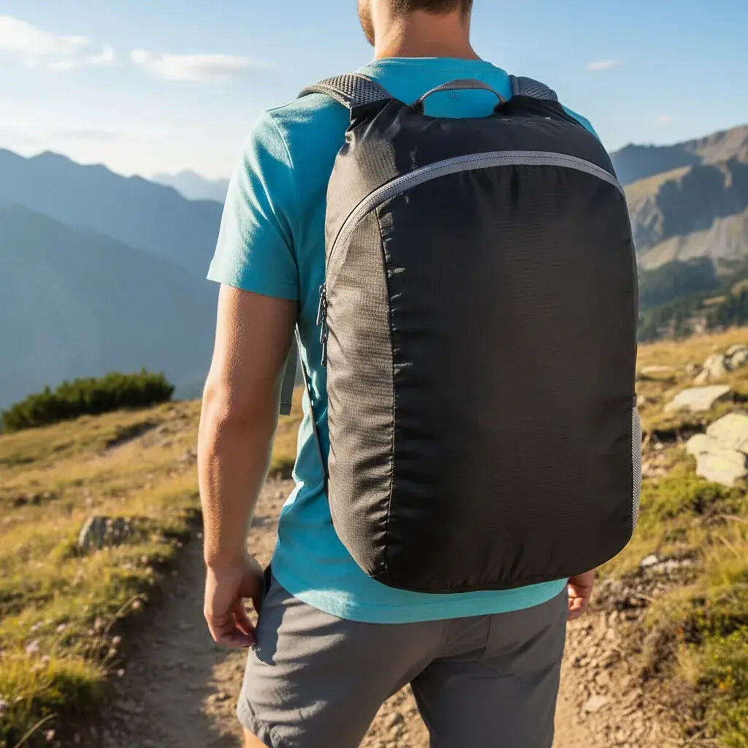 Mochila Ultra Compacta Impermeable 17 Lts image number 6.0