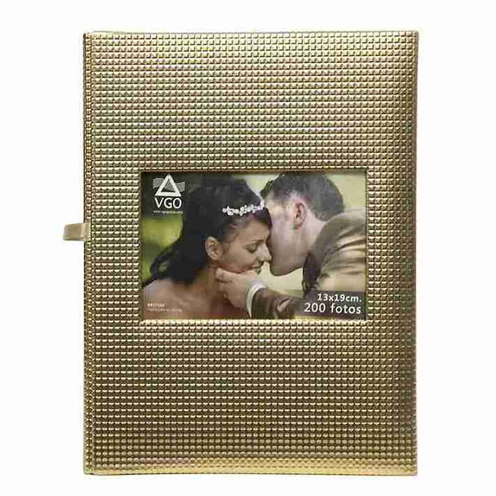 Album Hojas Negras Con Tapas Brillosas Dorado Para Ensobrar 15x21 Cm / 100f Vgo image number 1.0