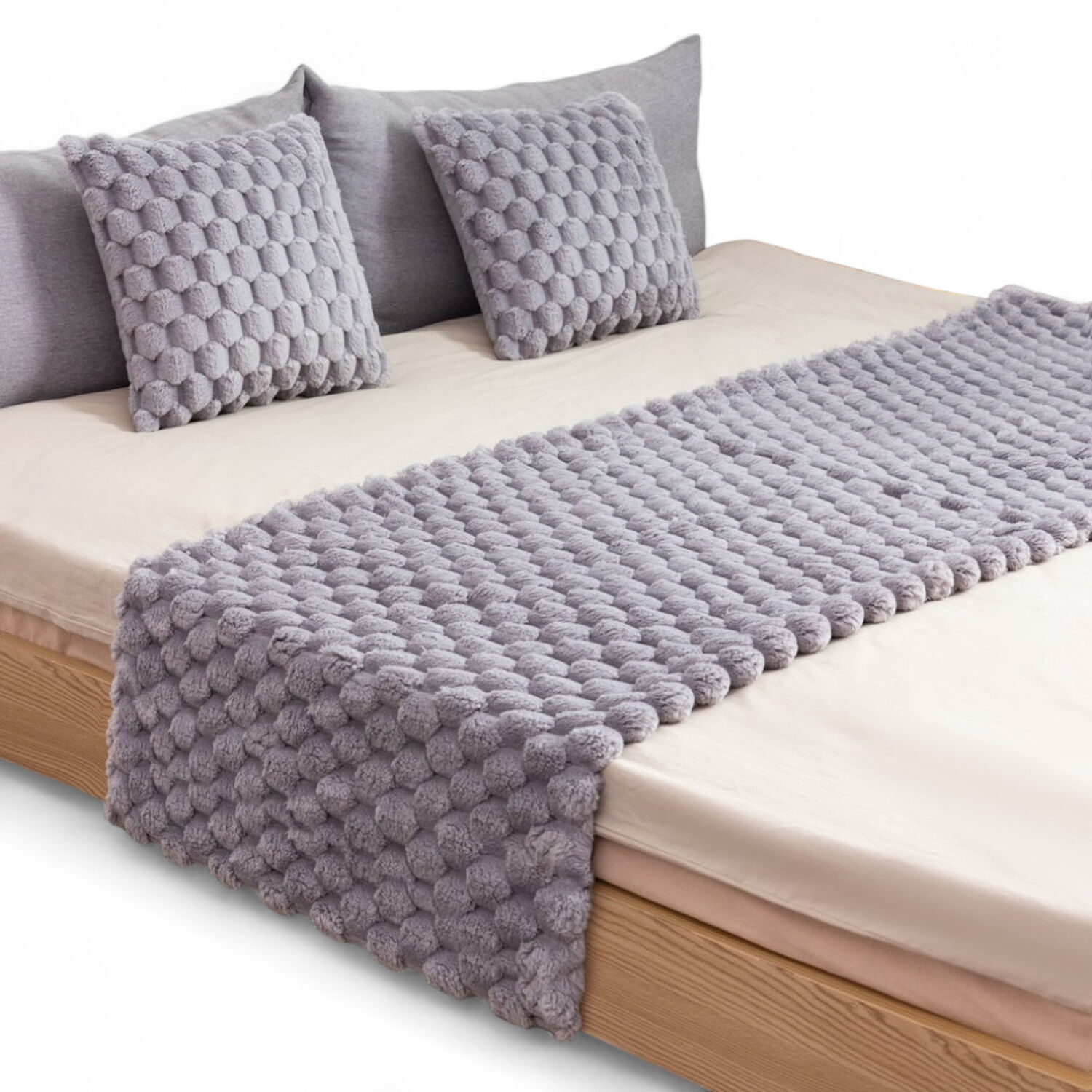 Piecera Peludita Pompones 2 Plazas O King Medida 70cm X 190cm Mas 2 Fundas 45cm X 45cm Color Gris image number 0.0