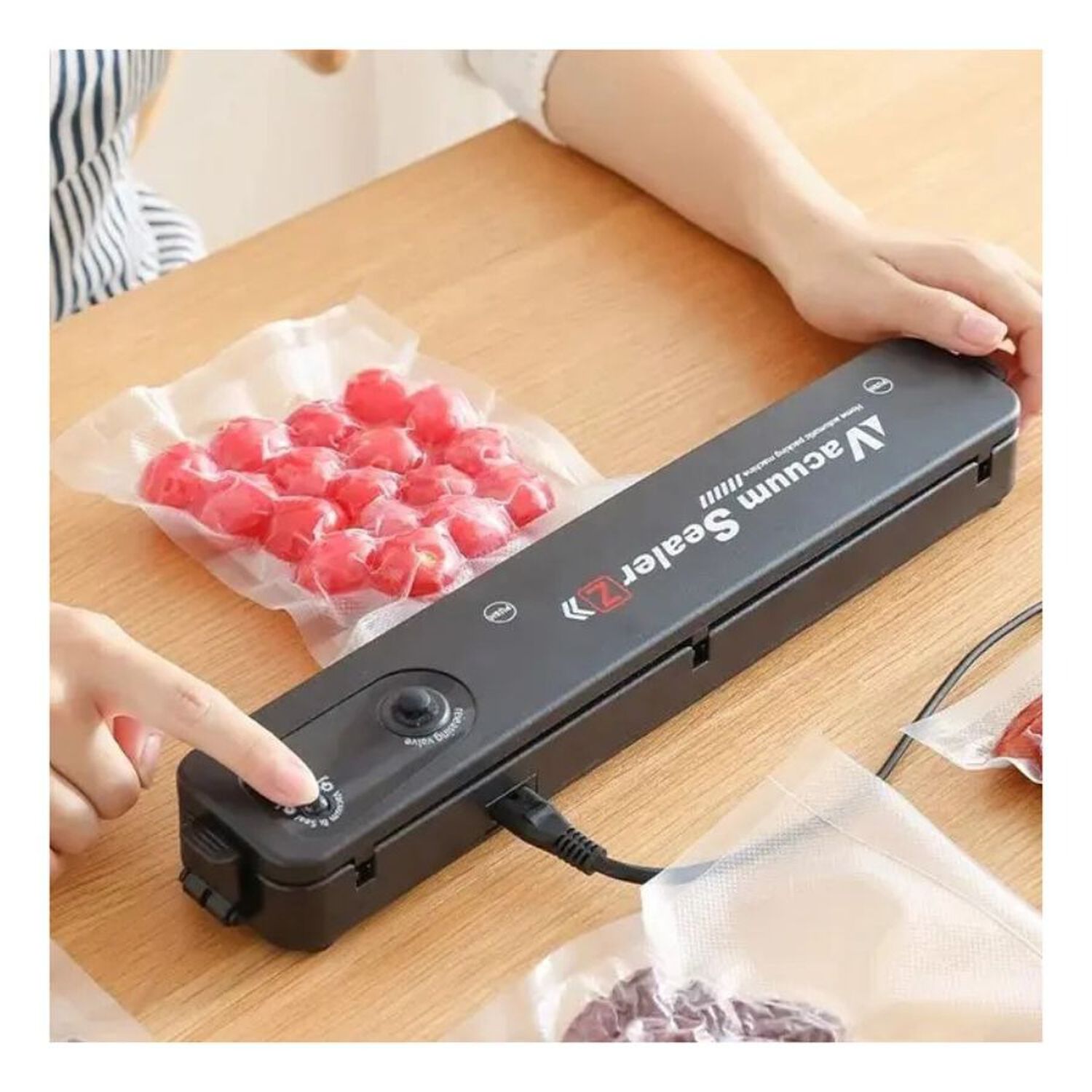 Sellador Al Vac&iacute;o Autom&aacute;tico Port&aacute;til Para Alimentos image number 2.0