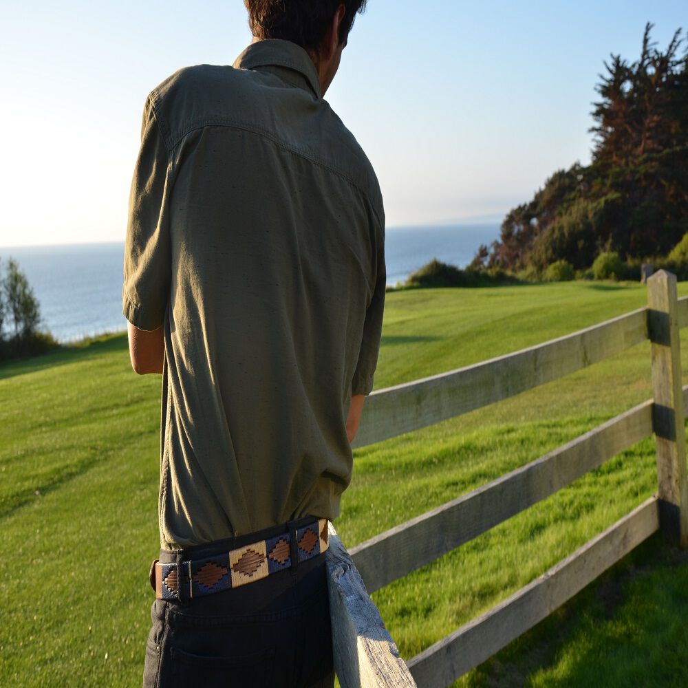 Cintur&oacute;n Cuero Bordado Pampa Talla M Caf&eacute; Raiquen image number 2.0