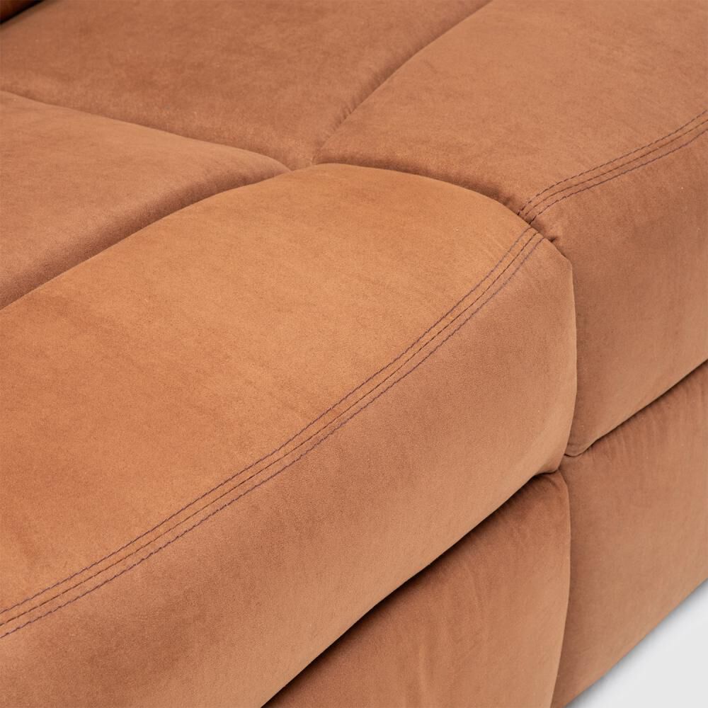 Sof&aacute; Daniels Matheus / 3 Cuerpos image number 9.0