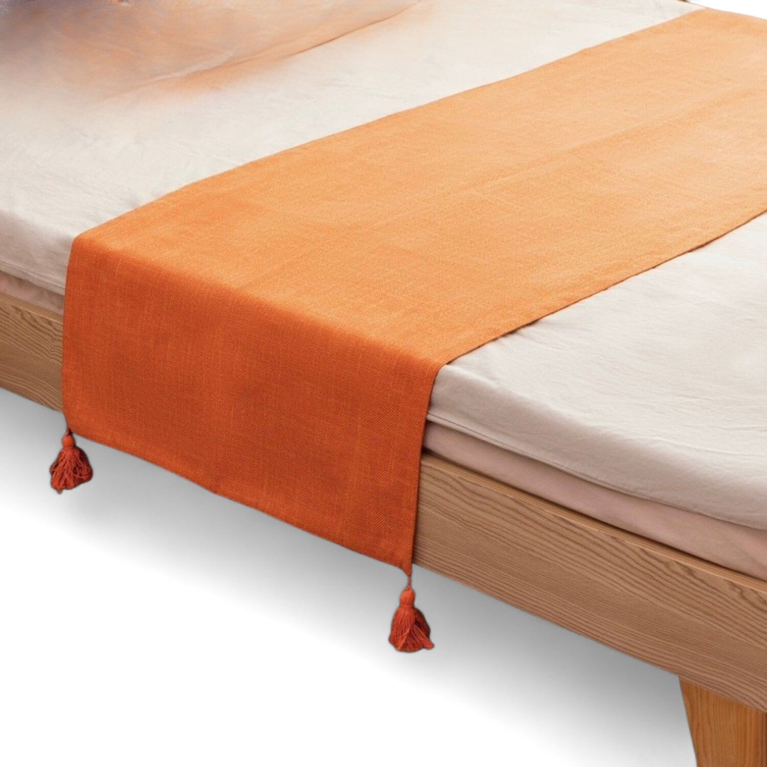 Piecera Para Cama 2 Plaza O King En Lino Con Pompones 70cm X 210cm Color Naranja image number 0.0