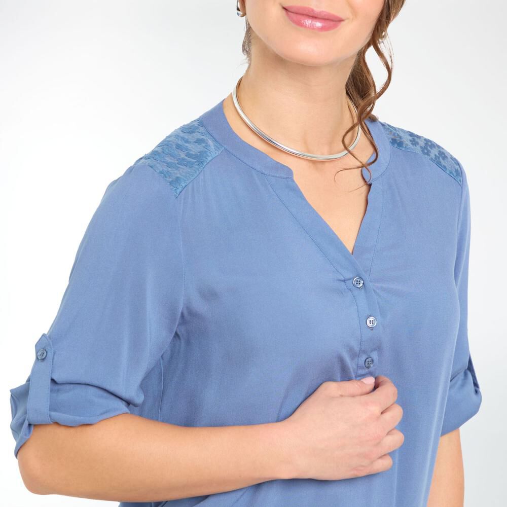 Blusa Lisa Con Aplicación En Hombros Manga 3/4 Cuello V Mujer Geeps image number 4.0