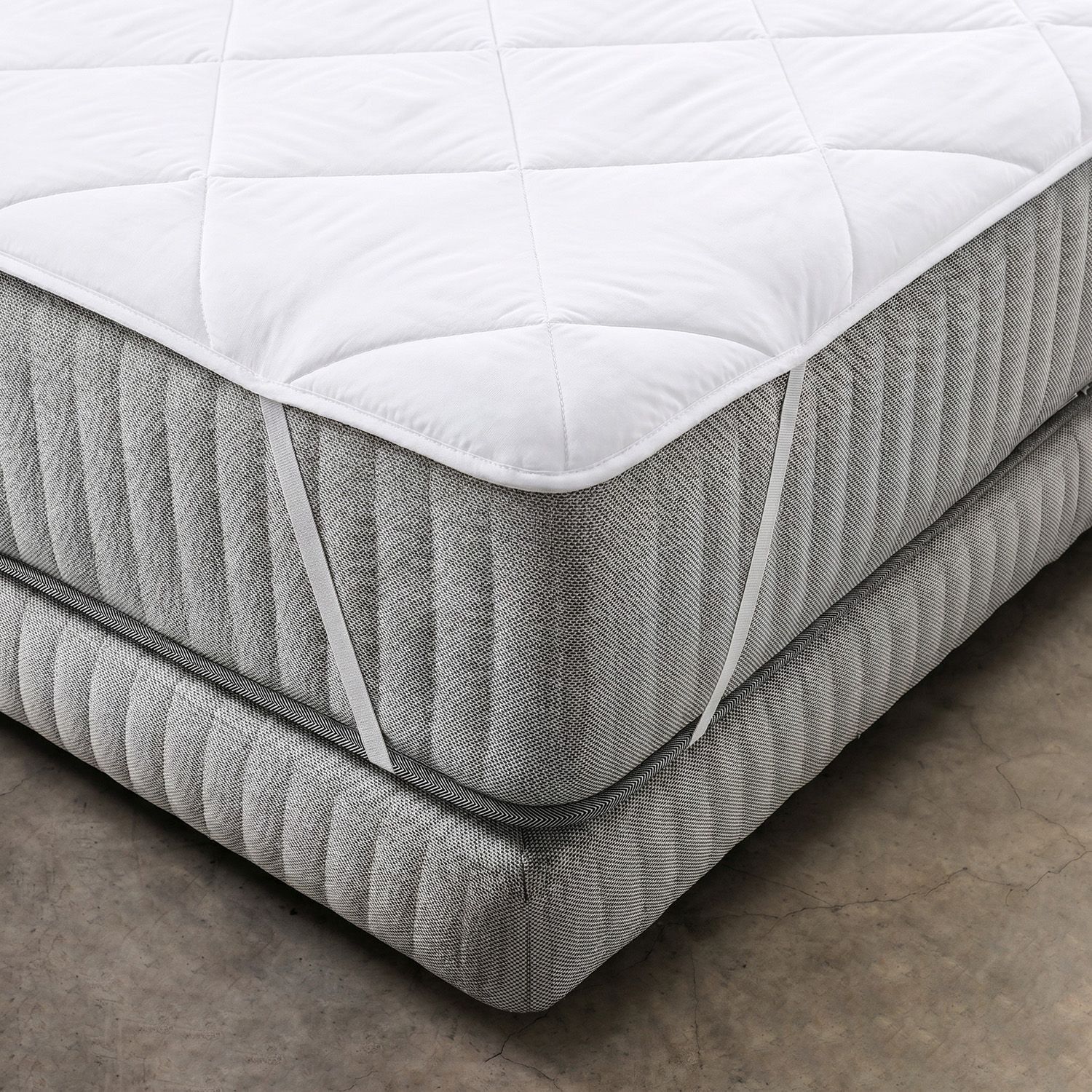 Cama Europea Cannon New Still / 2 Plazas / Base Dividida + Almohadas + Cubrecolch&oacute;n image number 1.0