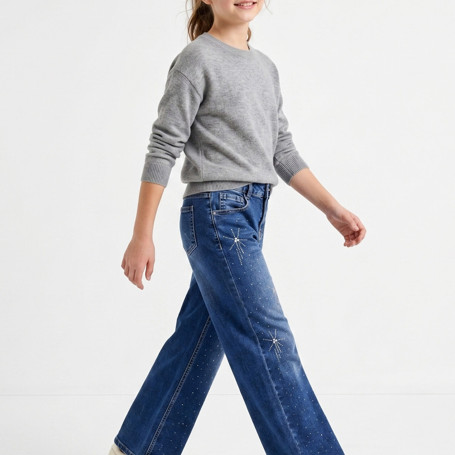 Jeans Ni&ntilde;a Recto Con Brillos Pedrer&iacute;a Moda Urbana Denim image number 1.0