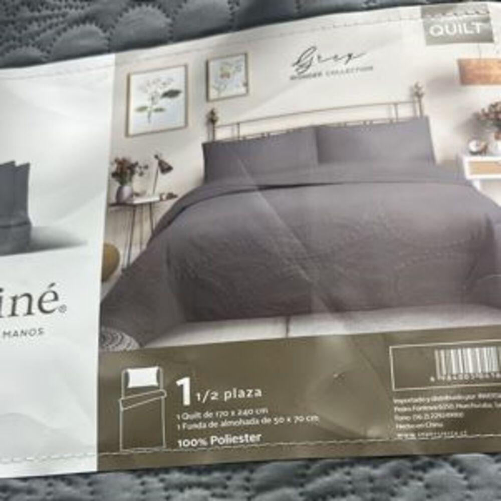 Cubrecama Quilt Reversible 1,5 Plazas Gris - Wonder Collection Martin&eacute; image number 1.0