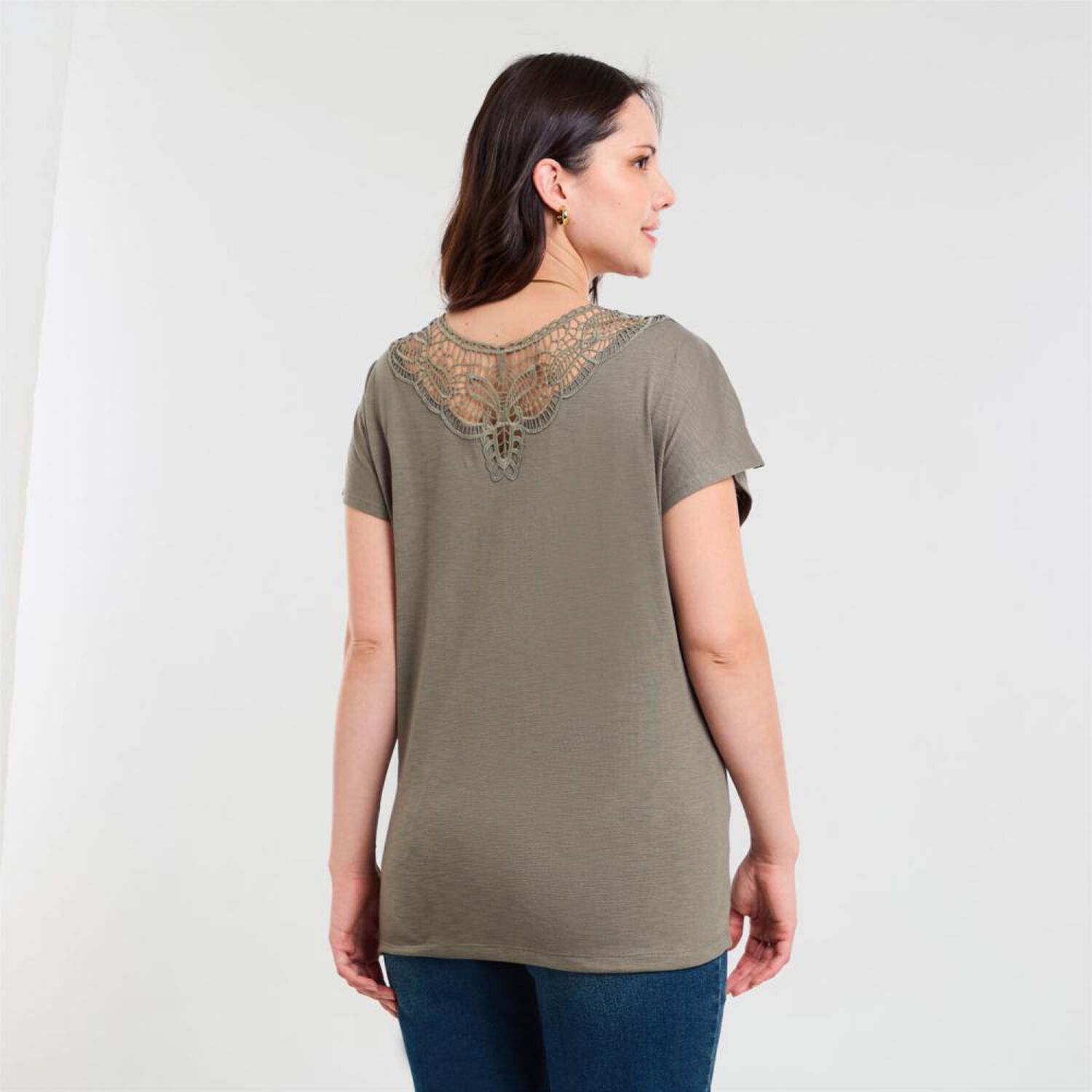 Polera Lisa Manga Corta Cuello Redondo Aplicaci&oacute;n Brodery Mujer Sexy Large image number 3.0